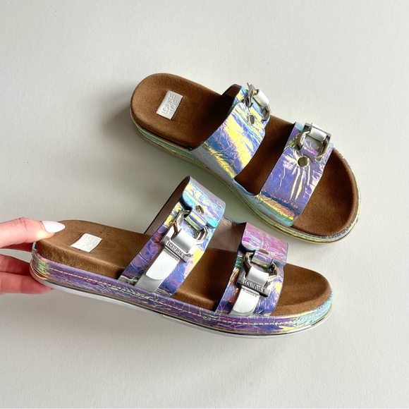 Alonsa Slide Sandal In Iridescent Leather - Picture 2 of 14